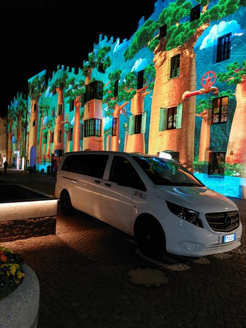Taxi-Bressanone-Fortezza-Altoadige-Bolzano-Chiusa-Vipiteno-Brunico-Airport-Transfer-Mondi-Watherlight-Festival